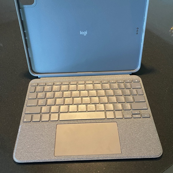 Logitech Gray Tablet Keyboard Case - Picture 2 of 6